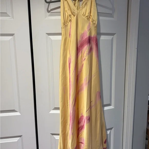 Yellow and Pink Halter Dress - Picture 3 of 4